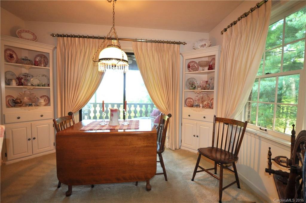 309 Rosewood Lane - Photo 2