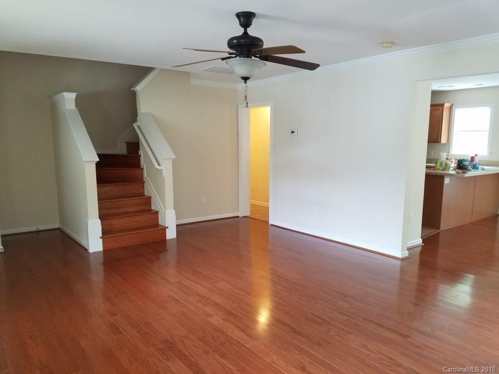 8 Zonna Court - Photo 5