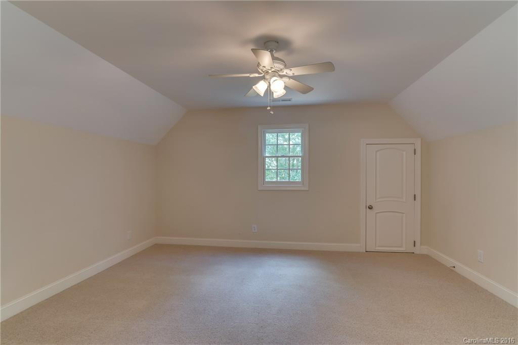 640 Shepherds Creek Circle - Photo 22