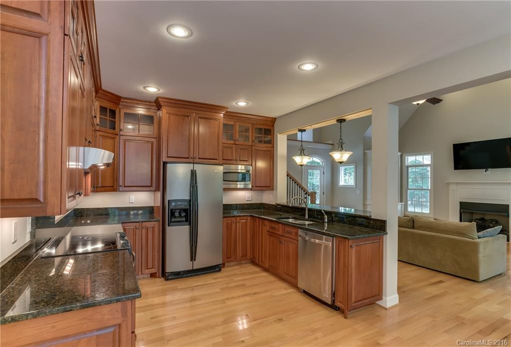 640 Shepherds Creek Circle - Photo 9