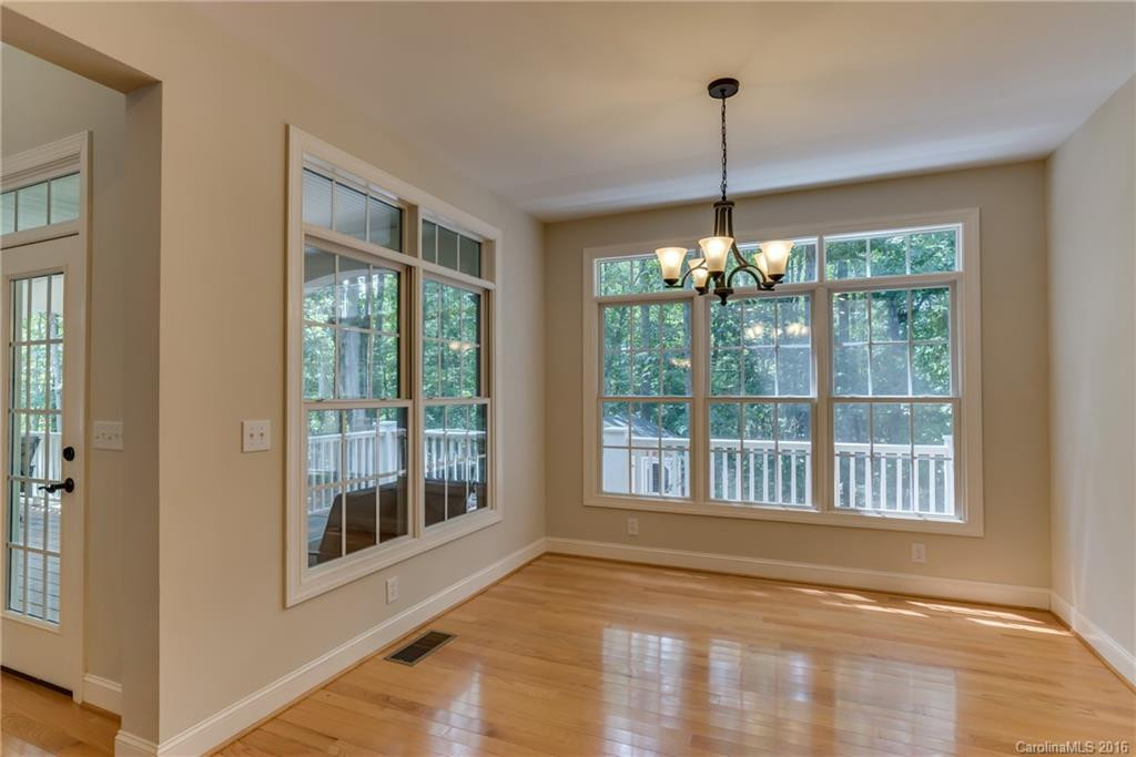 640 Shepherds Creek Circle - Photo 10