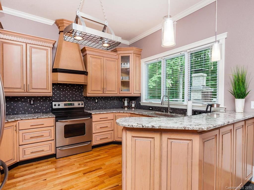 203 Foxwood Drive #17 - Photo 9