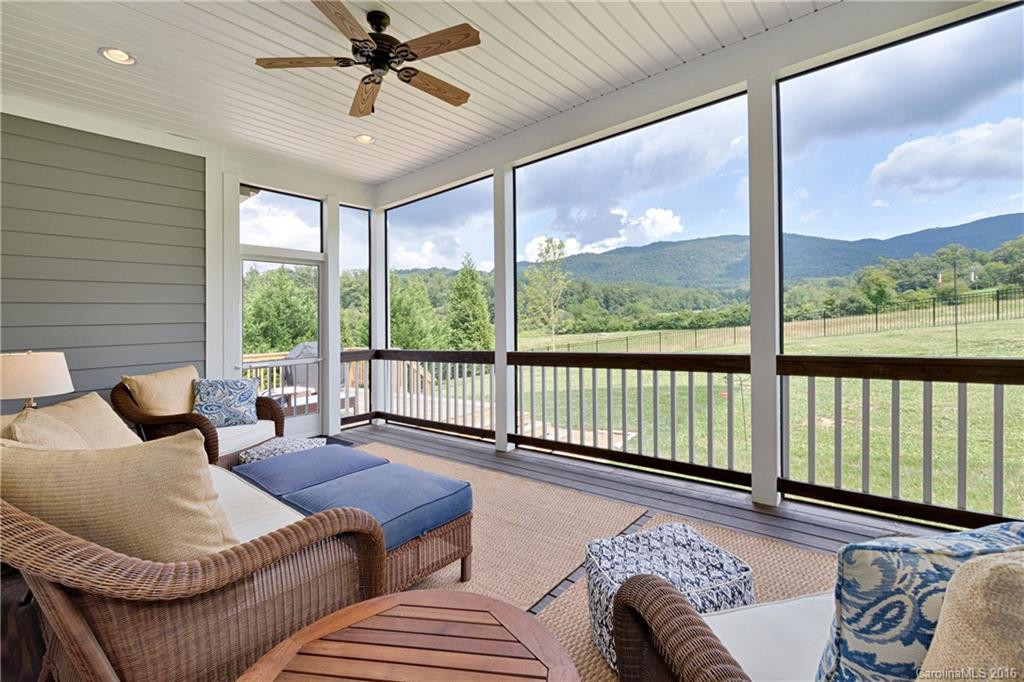 36 Sovereign Lane - Photo 2