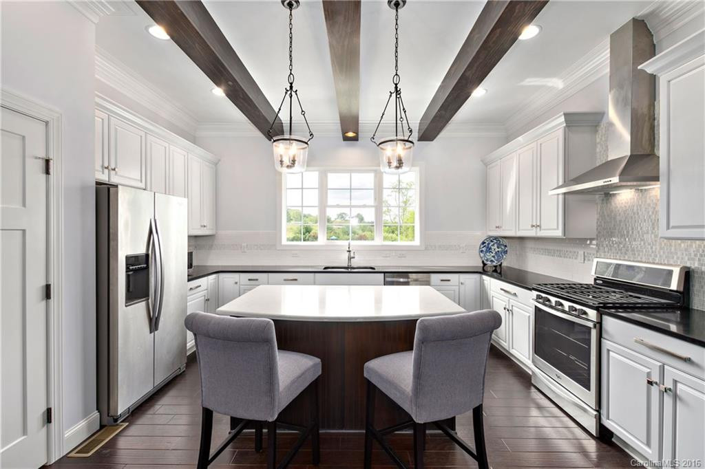 36 Sovereign Lane - Photo 9