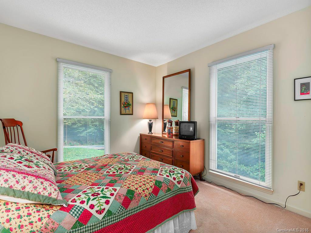 2036 Deep Woods Drive #44 - Photo 17