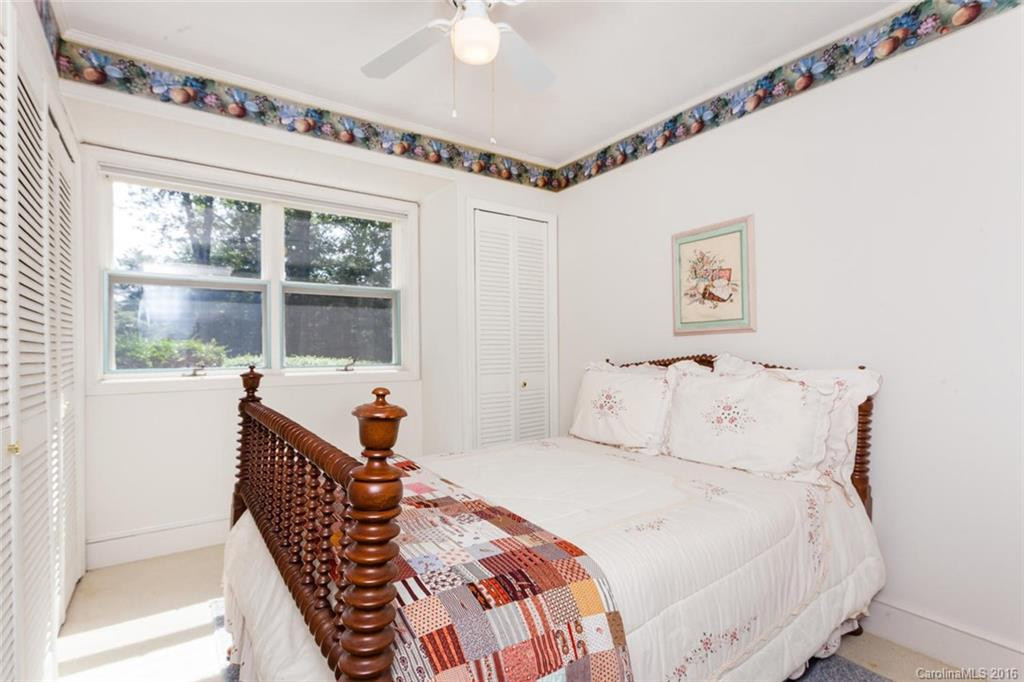 22 Fairway Drive - Photo 16