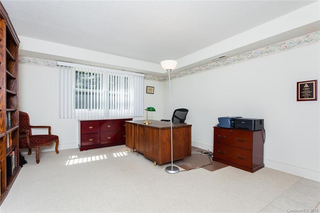 22 Fairway Drive - Photo 17