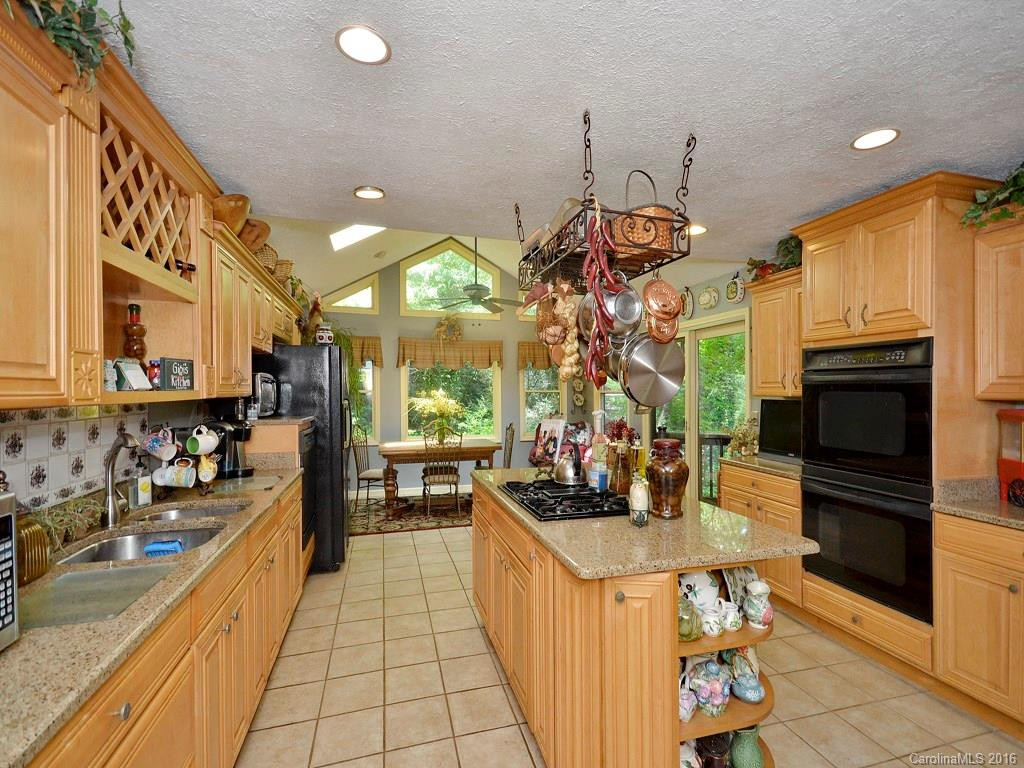 930 Indian Hill Road - Photo 11