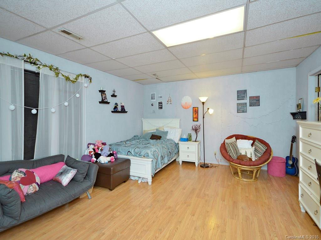 930 Indian Hill Road - Photo 19