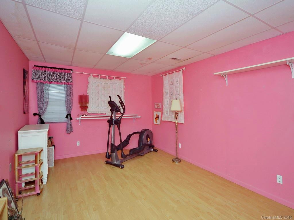 930 Indian Hill Road - Photo 21