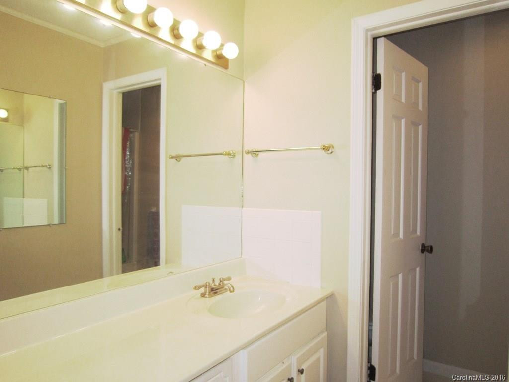 26 Glen Cove Road - Photo 12