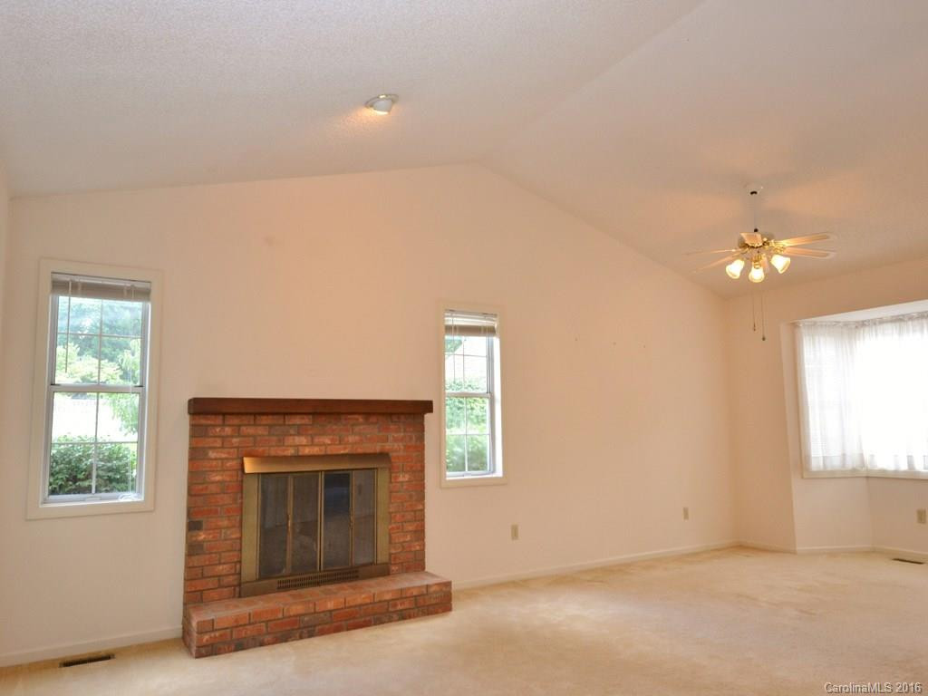142 Exeter Court ## - Photo 2