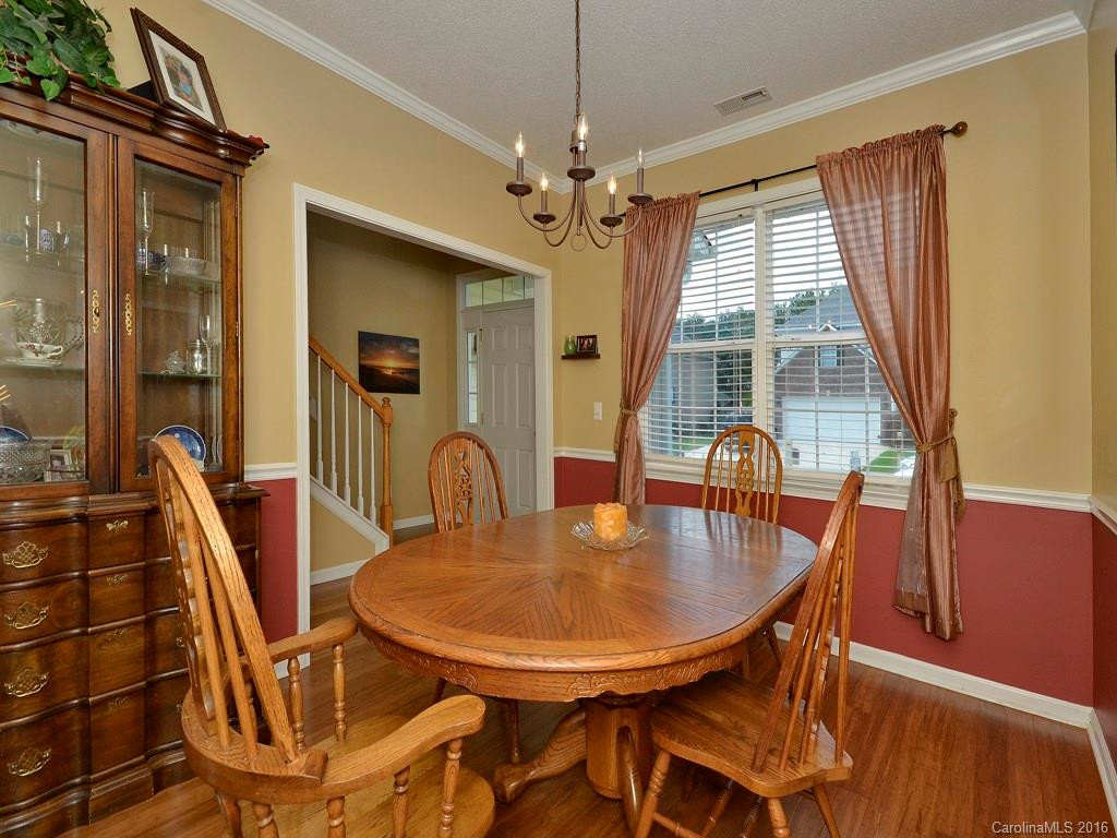 165 Wildbriar Road - Photo 2