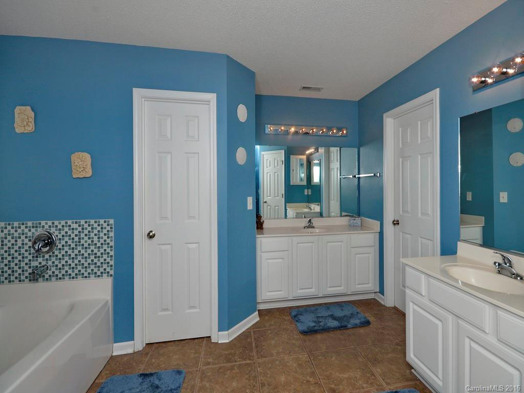165 Wildbriar Road - Photo 17