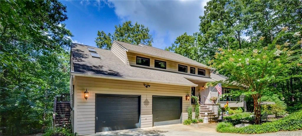 12 Vaughns Way