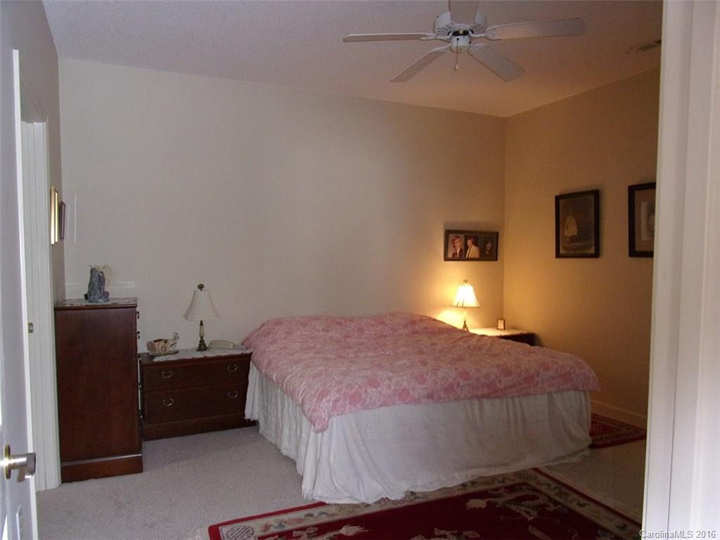 192 Cambridge Drive - Photo 8