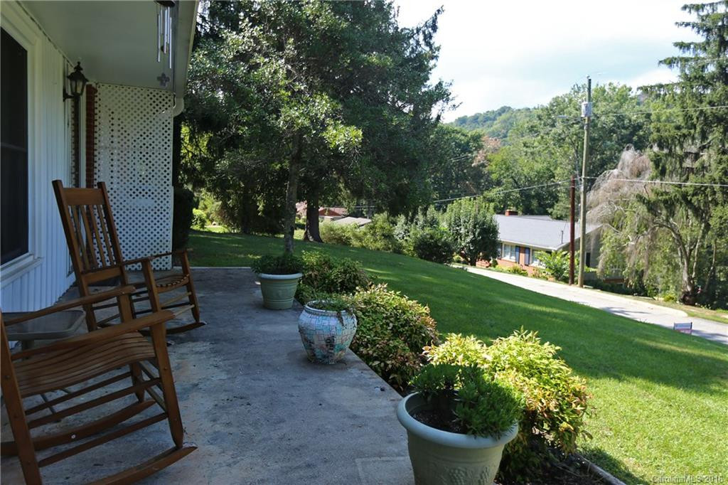 14 Forest Hill Drive - Photo 2