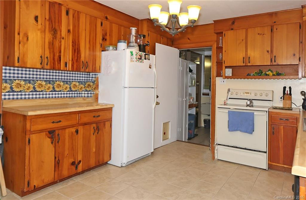 14 Forest Hill Drive - Photo 8