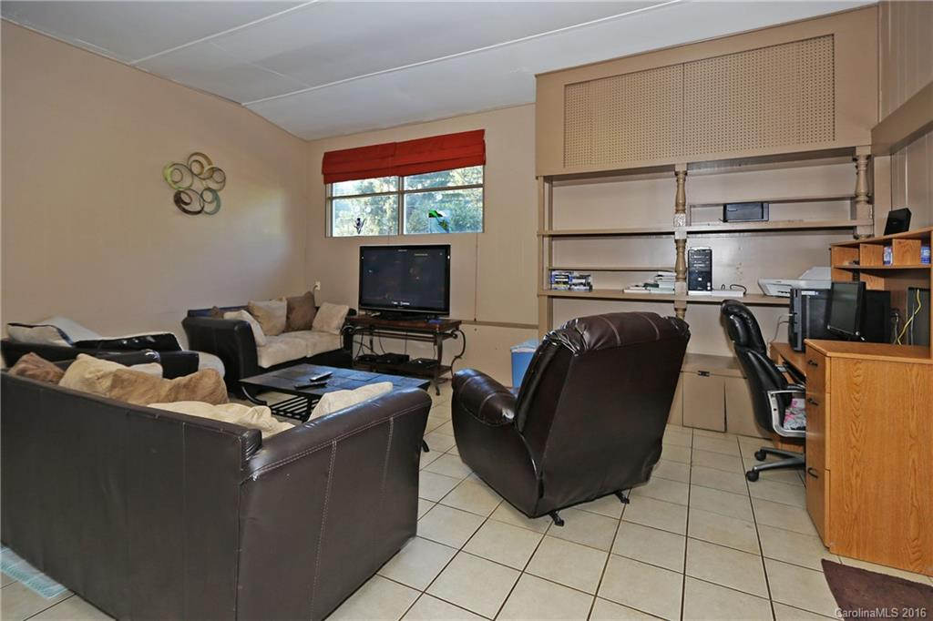 14 Forest Hill Drive - Photo 9