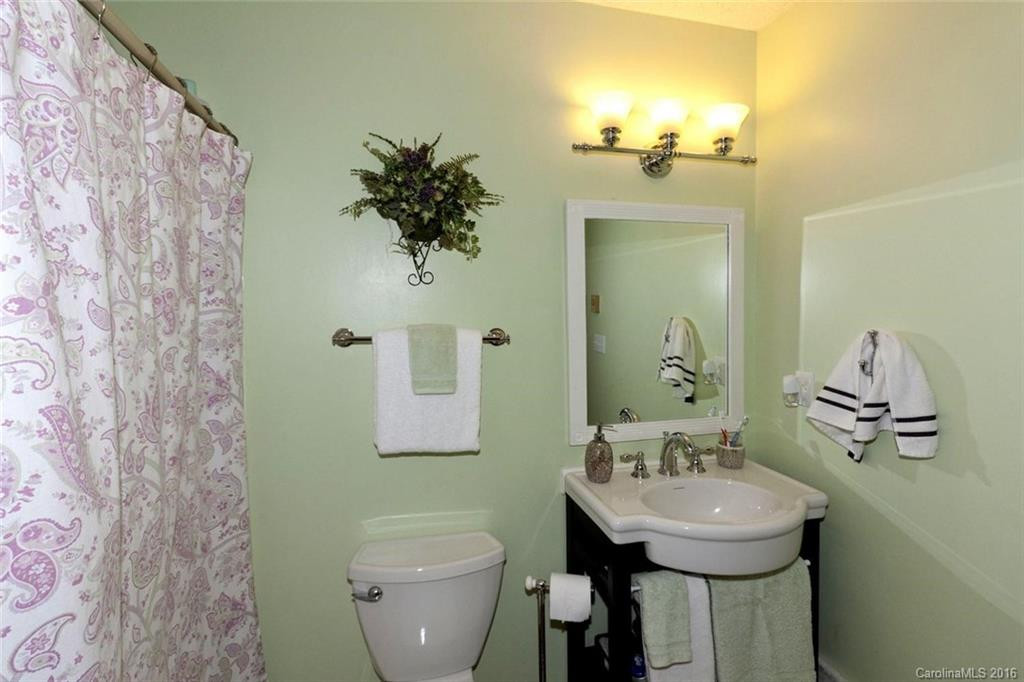 46 Falling Oak Lane - Photo 17