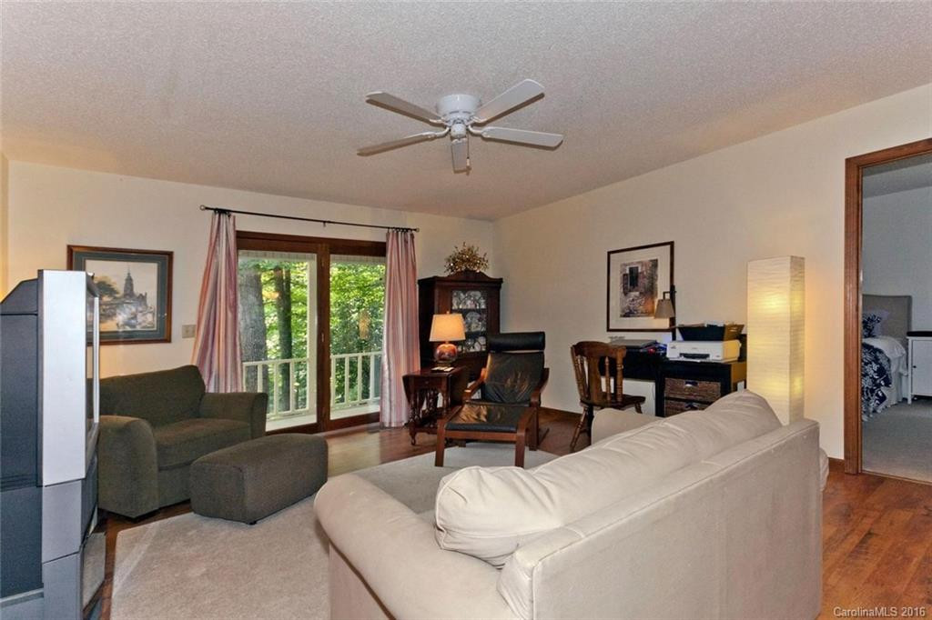 46 Falling Oak Lane - Photo 4