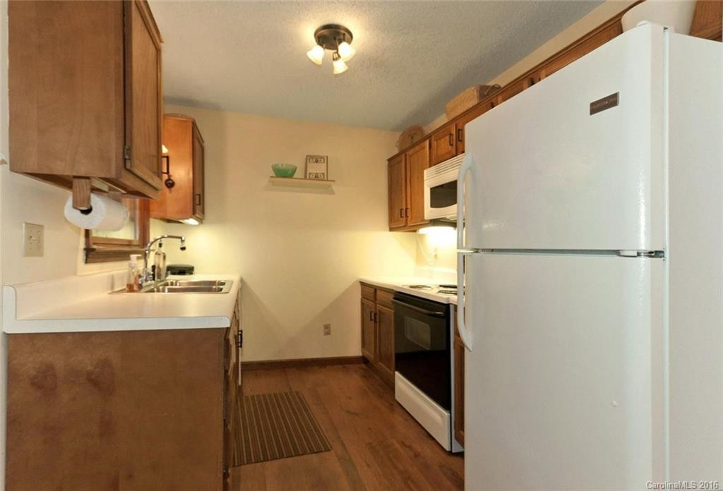 46 Falling Oak Lane - Photo 9