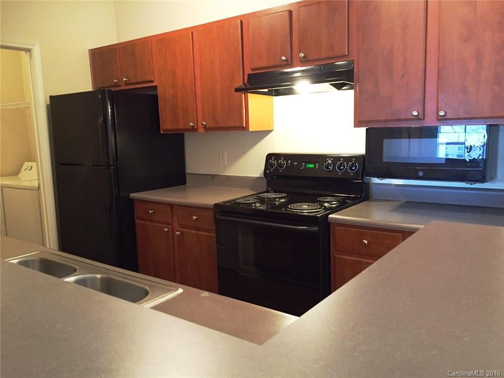 400 Vista Lake Drive #303 - Photo 4
