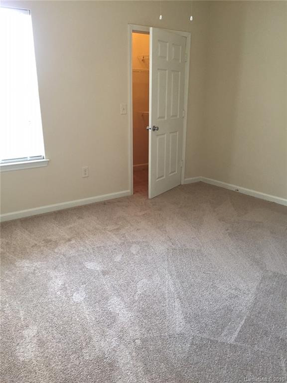 400 Vista Lake Drive #303 - Photo 8