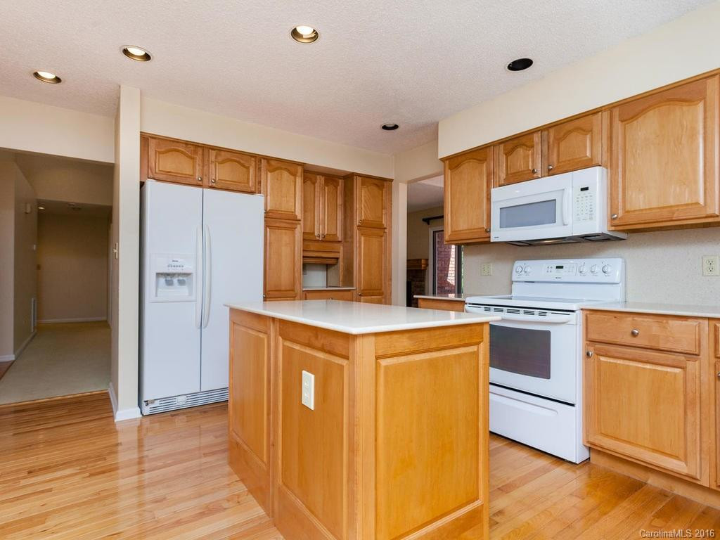 52 Bee Ridge Road - Photo 11