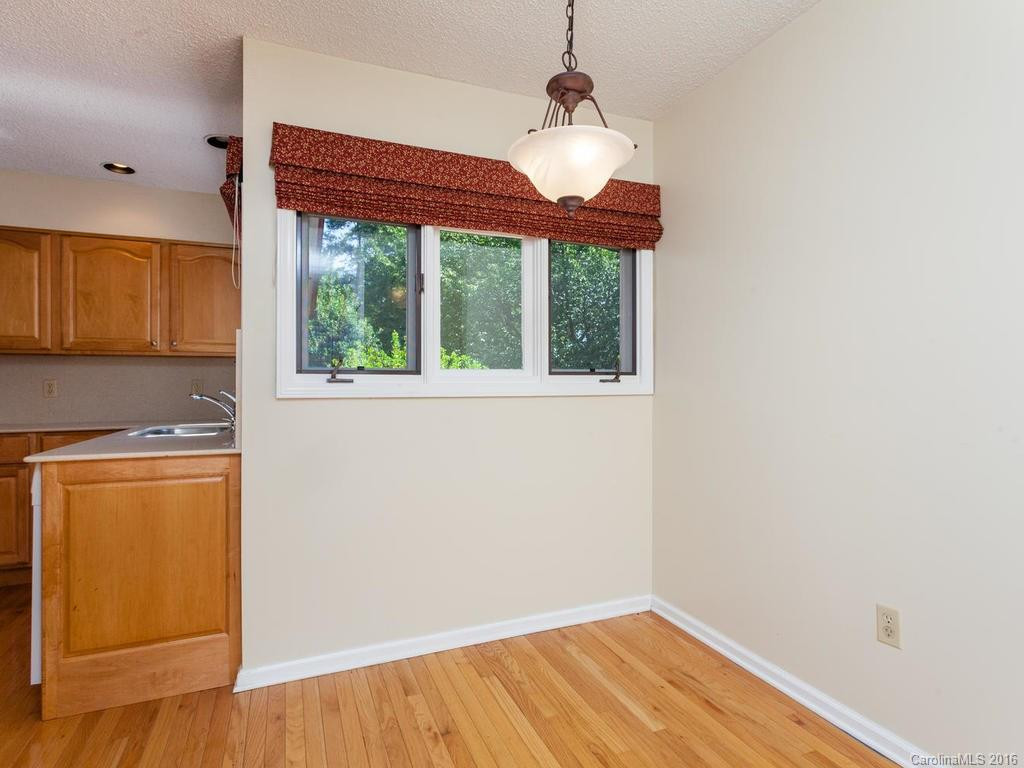 52 Bee Ridge Road - Photo 12