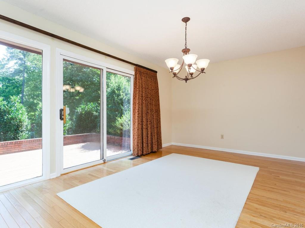 52 Bee Ridge Road - Photo 8