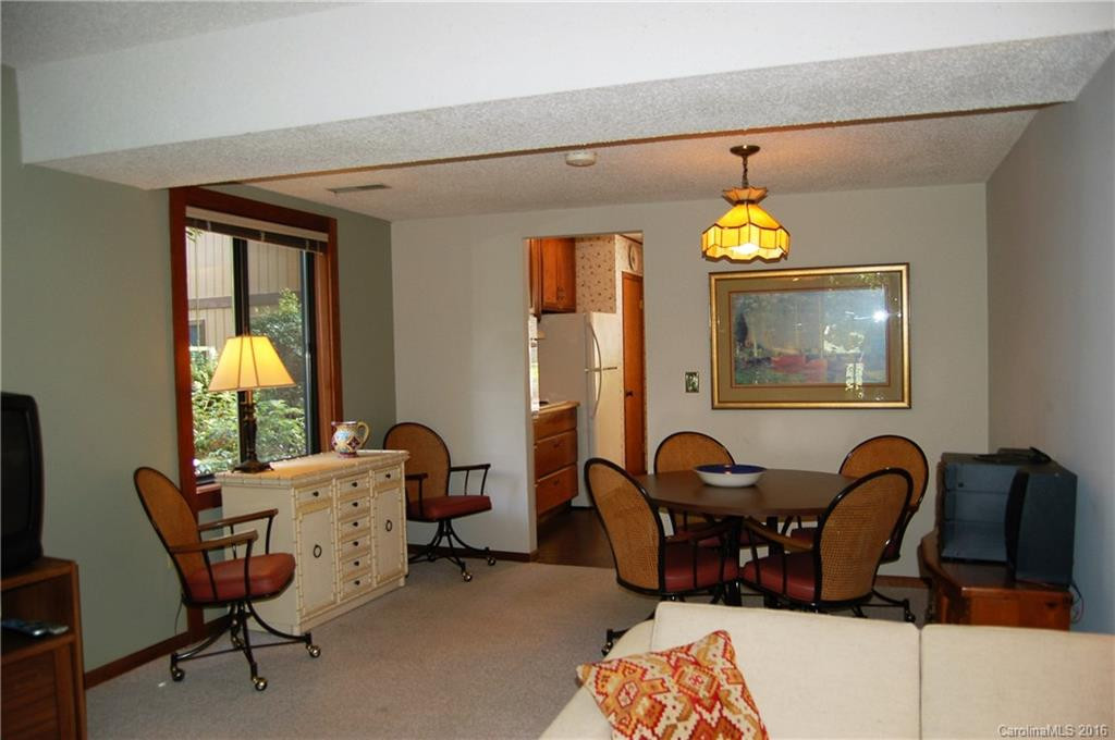 35 George Circle #8 - Photo 6