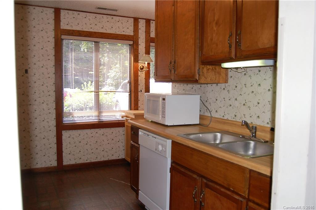 35 George Circle #8 - Photo 8