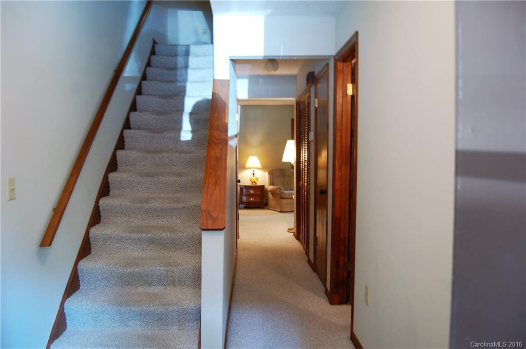 35 George Circle #8 - Photo 10
