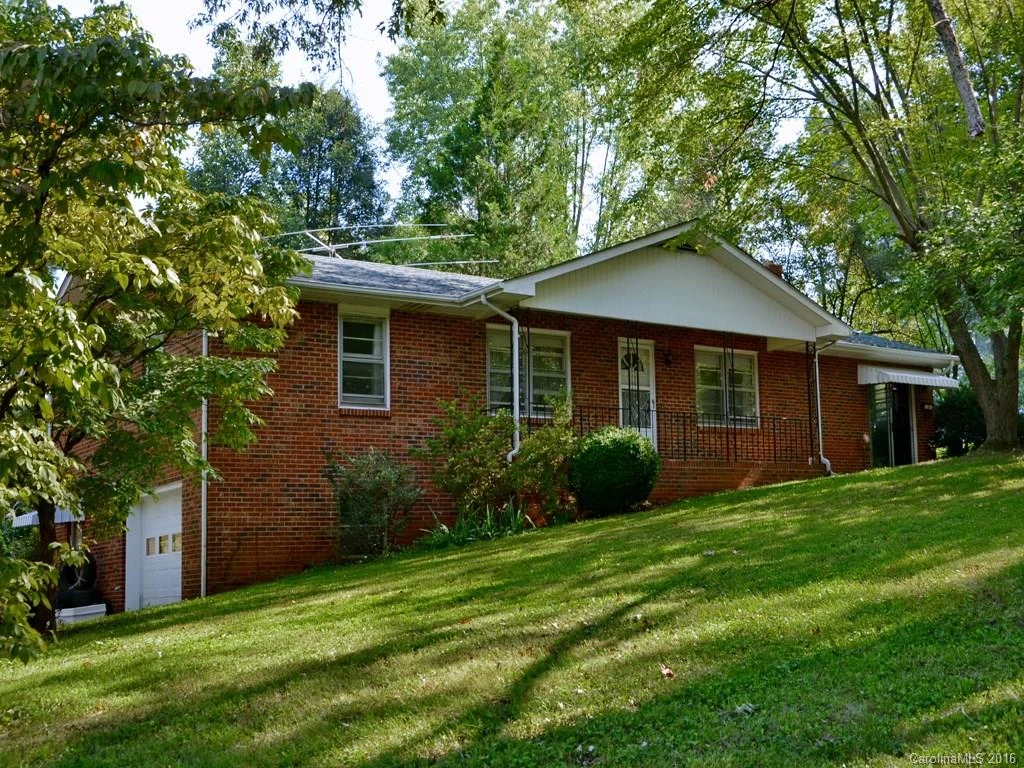 3242 Magnolia Drive
