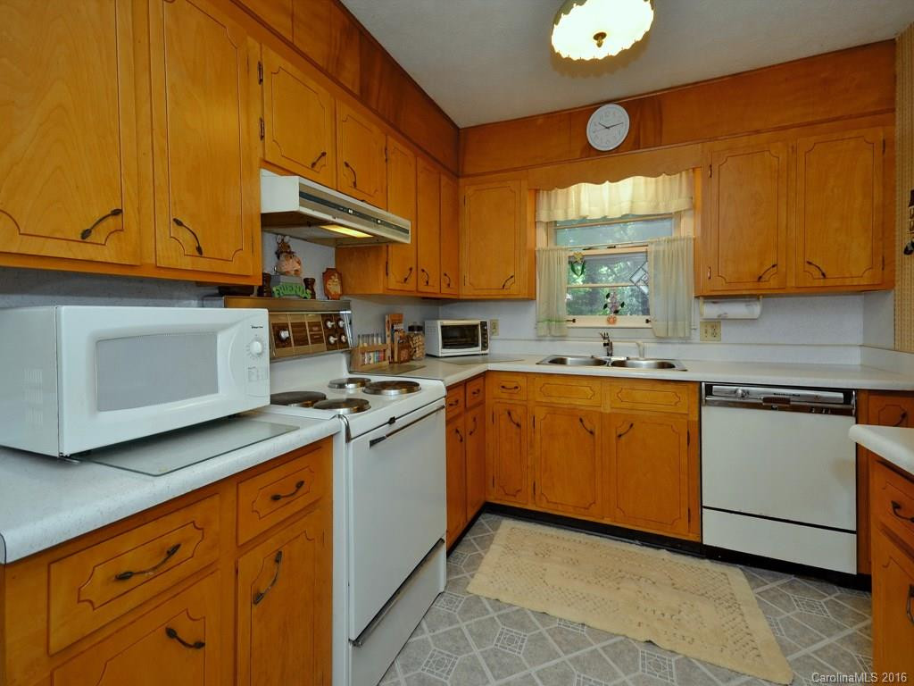 3242 Magnolia Drive - Photo 4