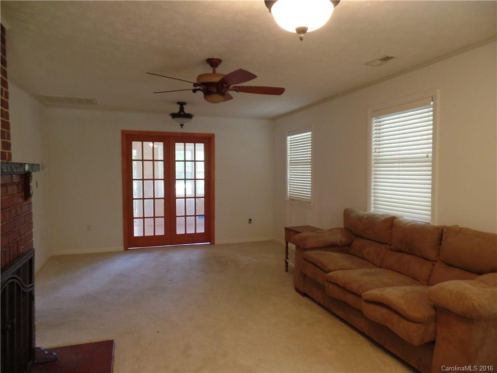 1598 Gilliam Mountain Road - Photo 4