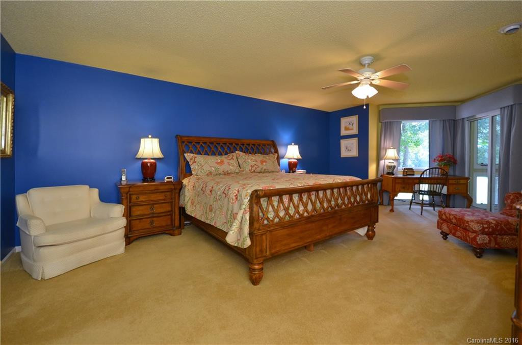 126 Overlook Drive #UNV-35 - Photo 11