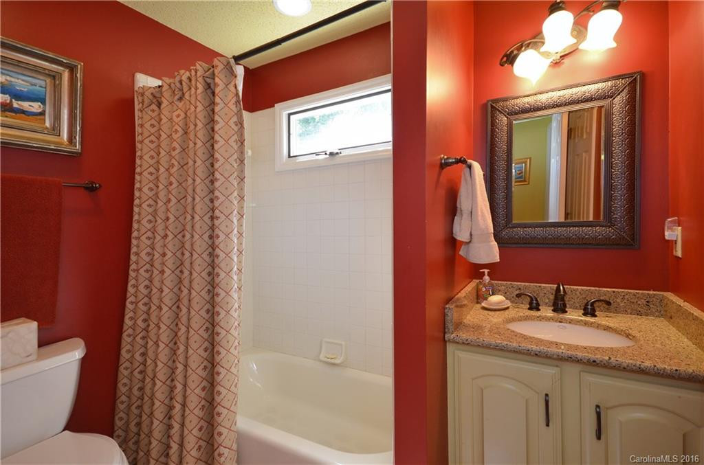 126 Overlook Drive #UNV-35 - Photo 14