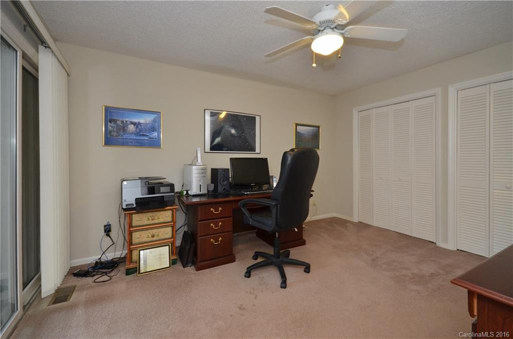 126 Overlook Drive #UNV-35 - Photo 15
