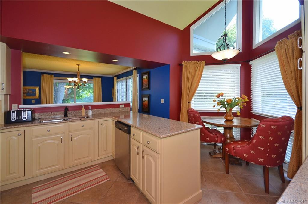 126 Overlook Drive #UNV-35 - Photo 9