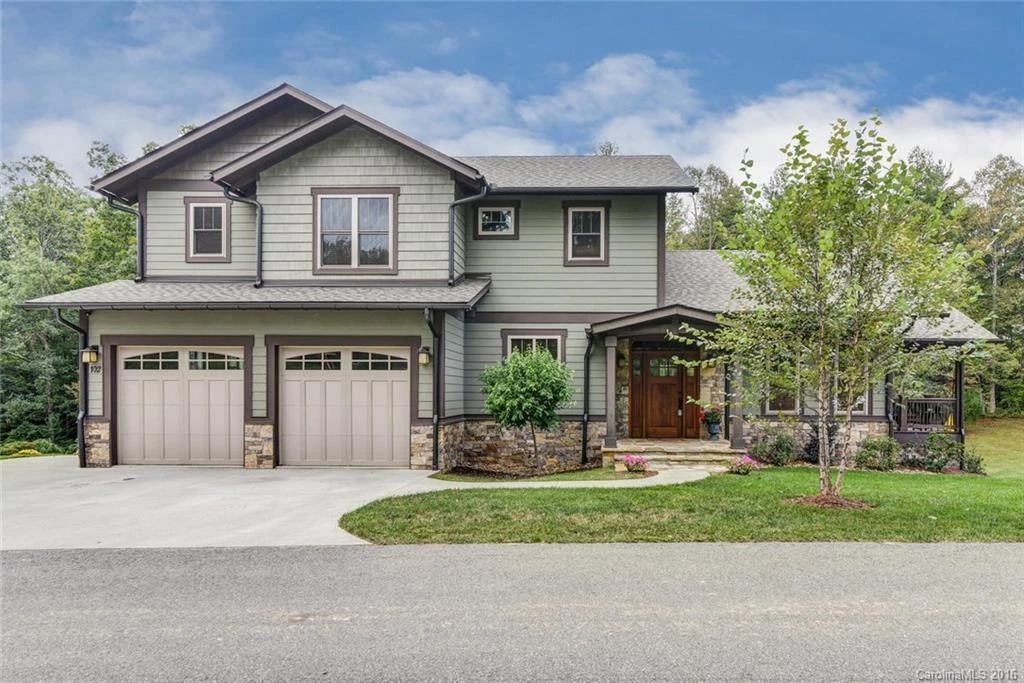 102 Bridgewater Drive