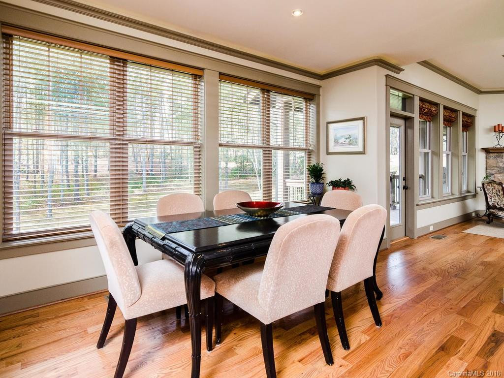 102 Bridgewater Drive - Photo 4
