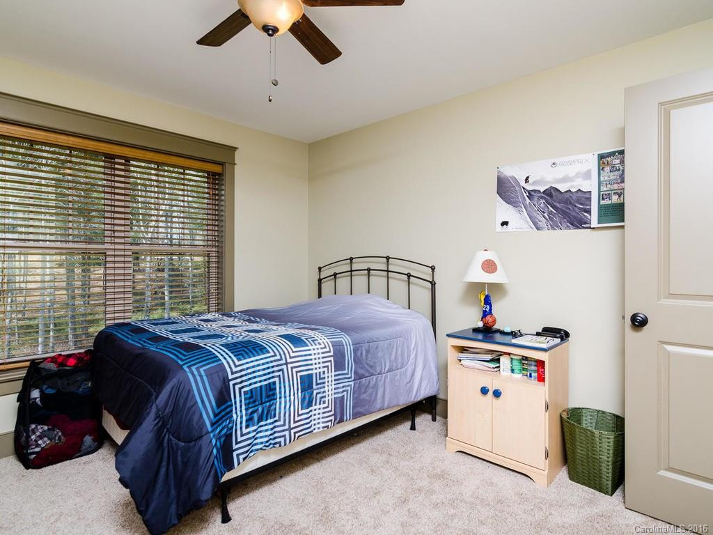 102 Bridgewater Drive - Photo 8