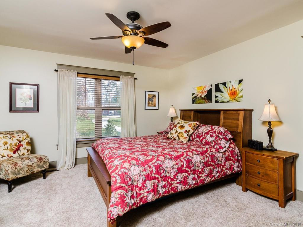 102 Bridgewater Drive - Photo 10