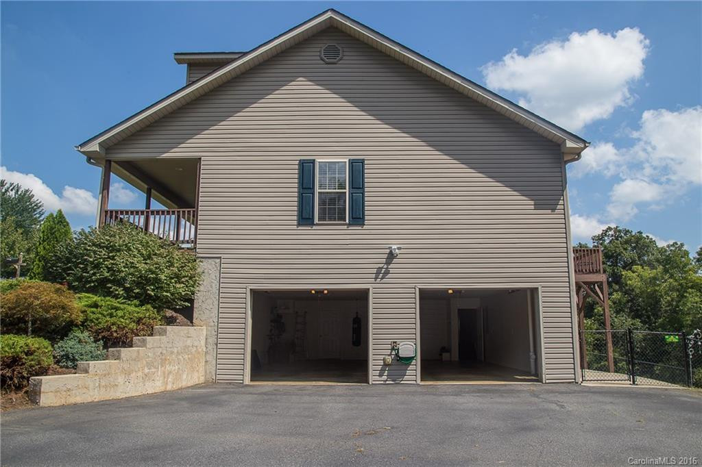 305 Hosta Court - Photo 13