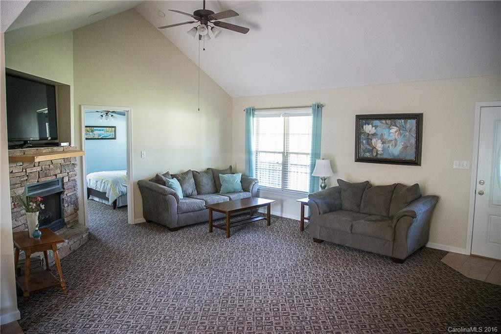 305 Hosta Court - Photo 5