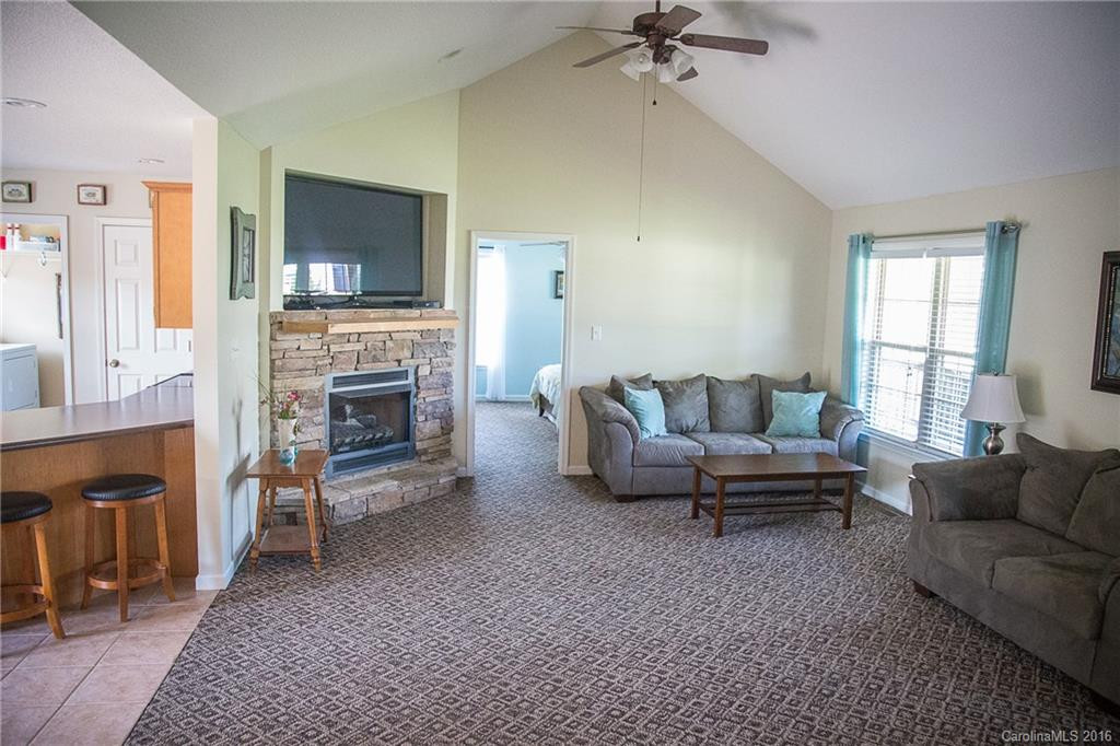 305 Hosta Court - Photo 6