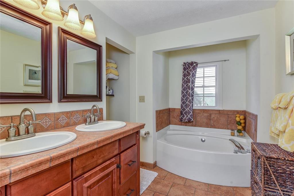 589 Sand Hill Road - Photo 16