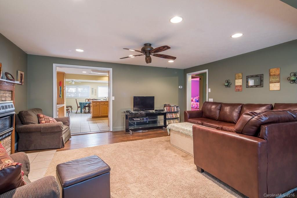203 Regan Street #N/A - Photo 2